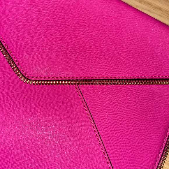 Rebecca Minkoff “Leo” envelope clutch-hot pink - Picture 4 of 4